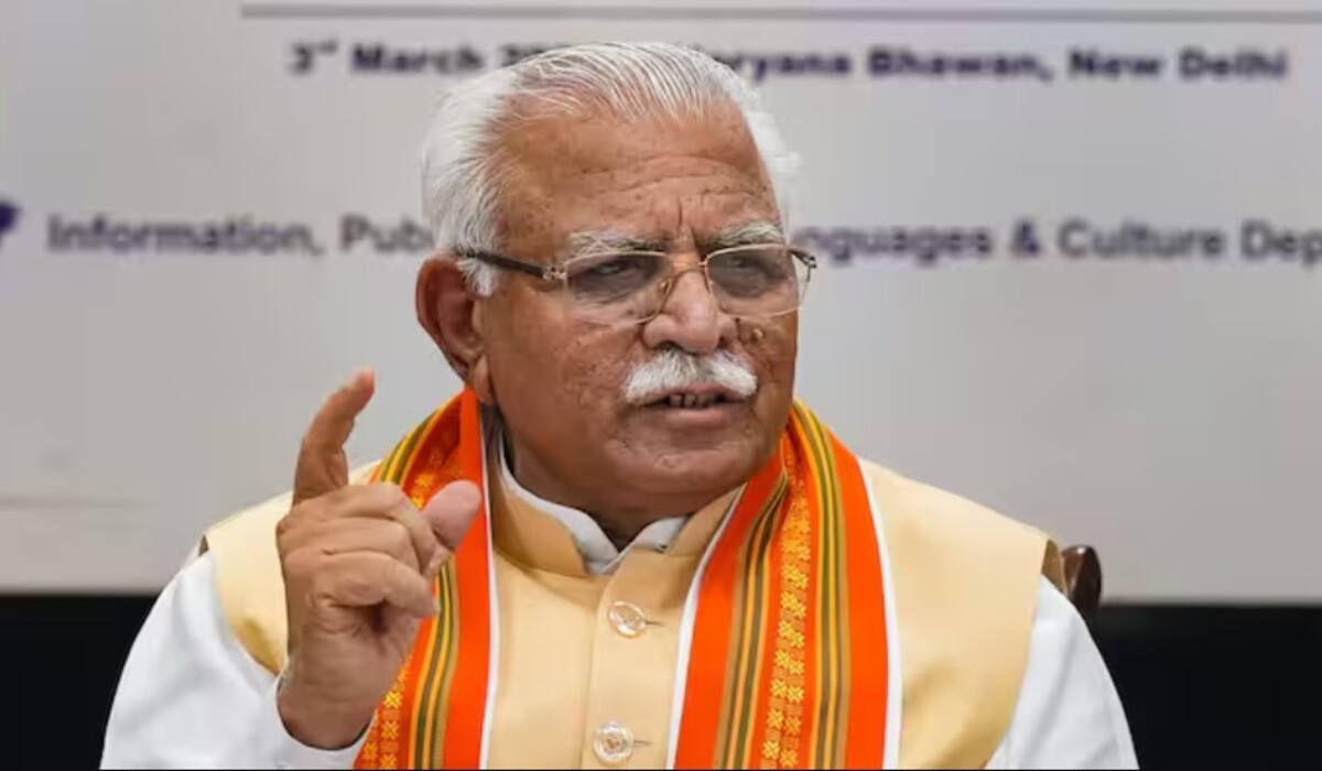 Haryana News: 'टेंट में न खाना मिलेगा, न ही बाहर चप्पलें'; पूर्व मुख्यमंत्री Manohar Lal ने Congress पर ताना मारा