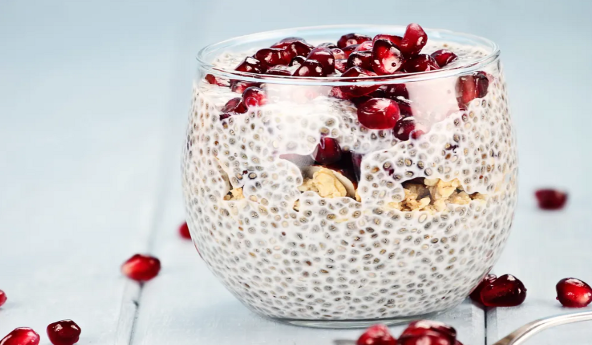 Chia Seeds से बनाएं ये 5 स्वादिष्ट व्यंजन, रहें स्वस्थ और फिट